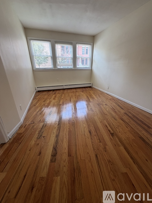 233 Barrow St 2 Beds Apartment for Rent - Photo gallery 4