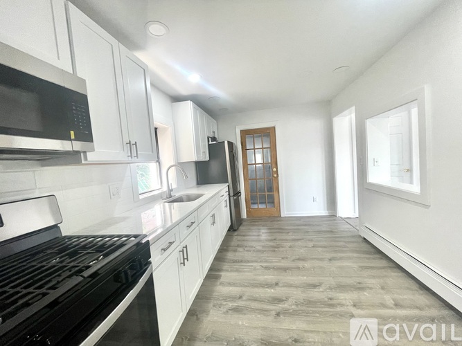 14 Rich Ave 2 Beds Apartment for Rent - Photo gallery 1