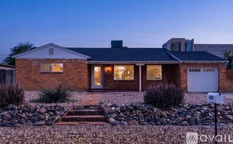 1728 East Linden Street 3 Beds Apartment for Rent