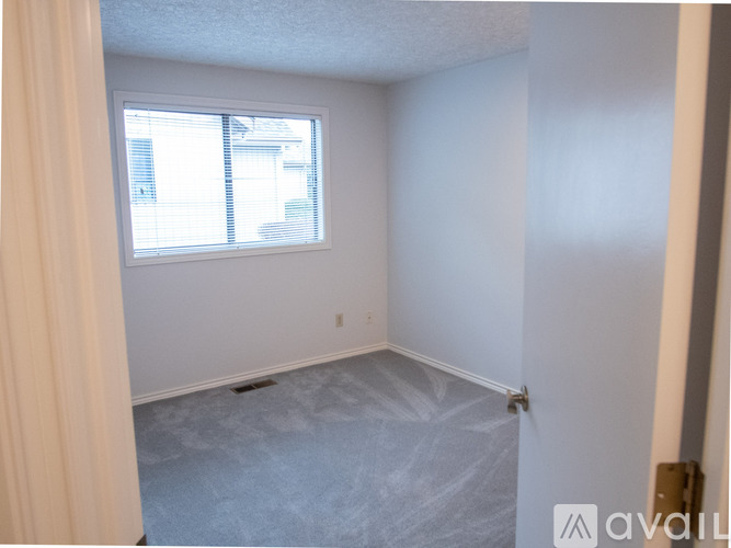 15729 Northeast Fremont Street 3 Beds Single Family Home for Rent - Photo gallery 4