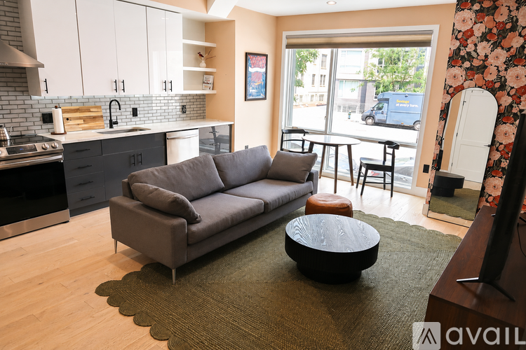 1312 13th Street Northwest 1 Condo for Rent - Photo gallery 1