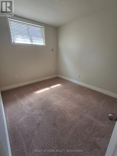 1 - 62 CHRISTIE STREET 3 Beds Apartment for Rent