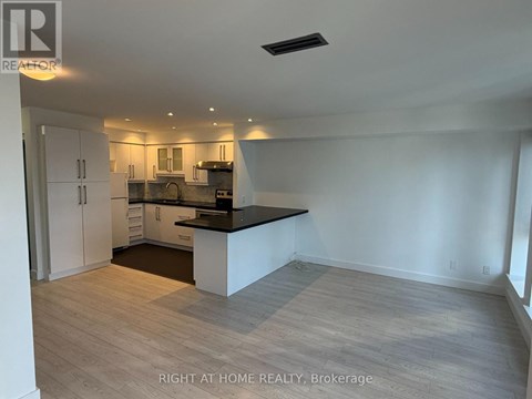 1601 - 40 SCOLLARD STREET 1 Apartment for Rent