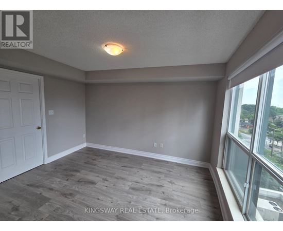 812 - 7 LORRAINE AVENUE 3 Beds Apartment, Condo, Home for Rent - Photo gallery 3