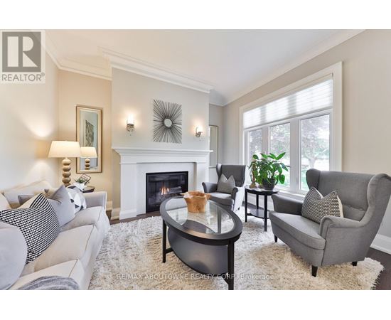 408 SAVILLE CRESCENT 5 Beds House for Rent - Photo gallery 3