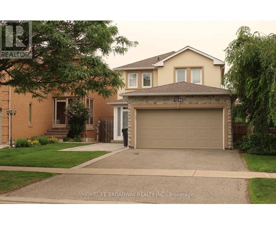 1240 BANTHAM STREET 4 Beds House for Rent - Photo gallery 1