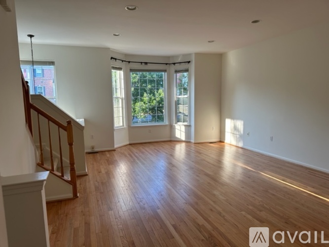 5250 Ballycastle Cir 3 Beds Townhouse for Rent - Photo gallery 2