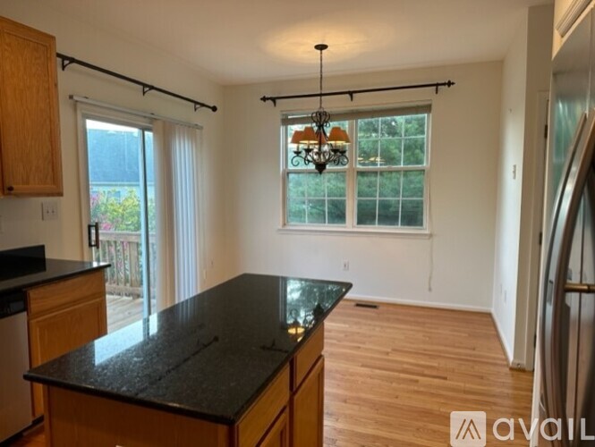 5250 Ballycastle Cir 3 Beds Townhouse for Rent - Photo gallery 4