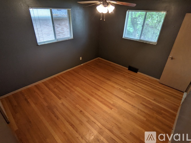 6343 MacKenzie Ct 3 Beds Single Family Home for Rent - Photo gallery 2