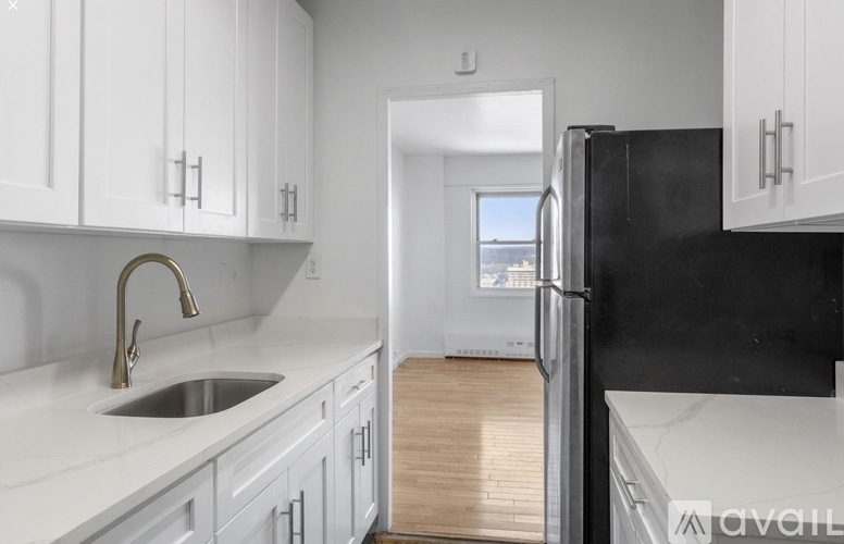 5 Fordham Hill Oval 1 Condo for Rent - Photo gallery 3