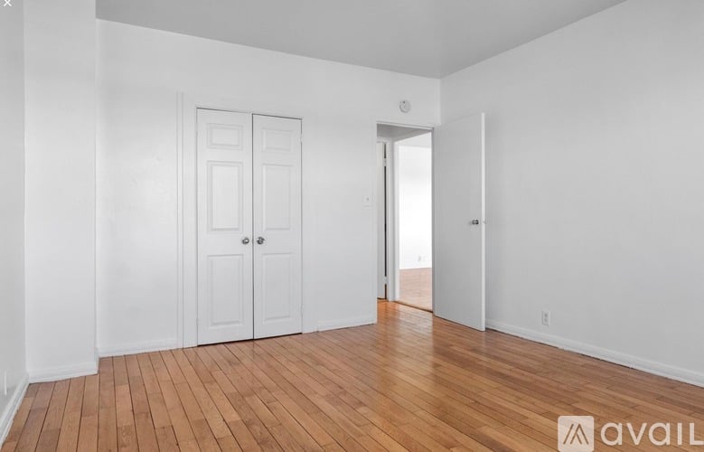 5 Fordham Hill Oval 1 Condo for Rent - Photo gallery 4