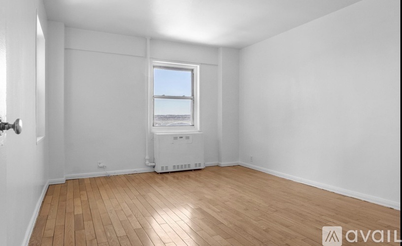 5 Fordham Hill Oval 1 Condo for Rent - Photo gallery 5