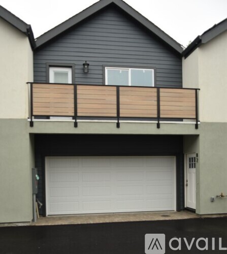 727 Hanover St 3 Beds Apartment for Rent - Photo gallery 1