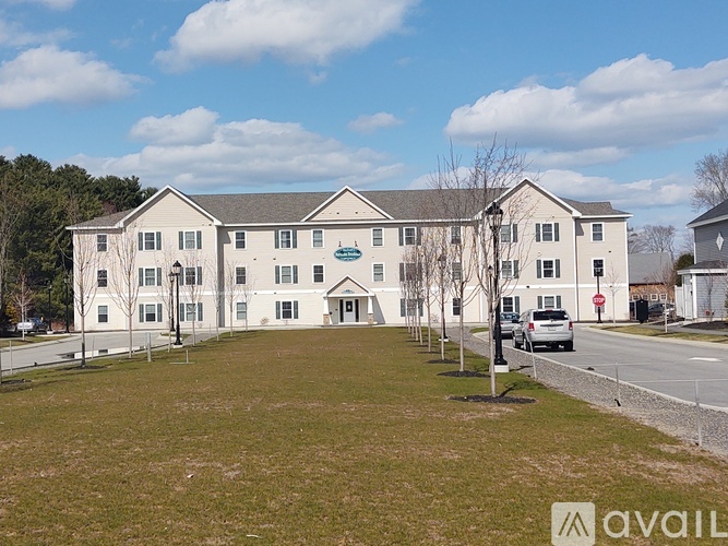 7 Sherman Circle Studio Apartment for Rent - Photo gallery 1