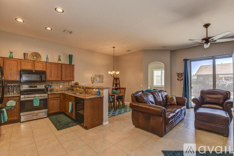 6769 East Devon Court 2 Beds Single Family Home for Rent - Photo gallery 3