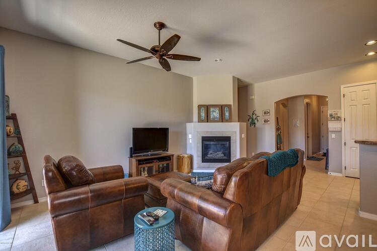 6769 East Devon Court 2 Beds Single Family Home for Rent - Photo gallery 5