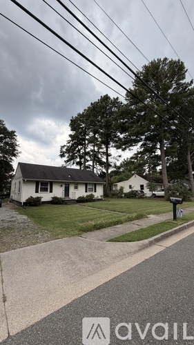 2313 Dickens Road 3 Beds Single Family Home for Rent - Photo gallery 1