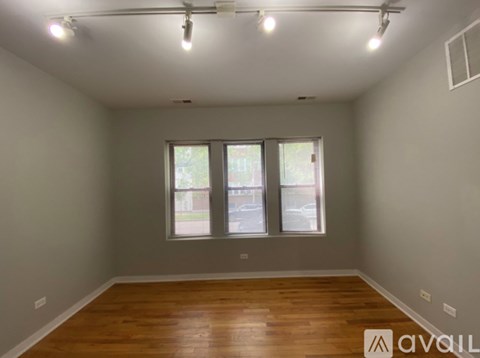 2452 W Albion Ave 2 Beds Apartment for Rent