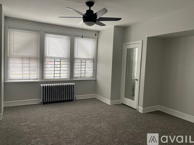 4123 East Roosevelt Boulevard 2 Beds Apartment for Rent - Photo gallery 3