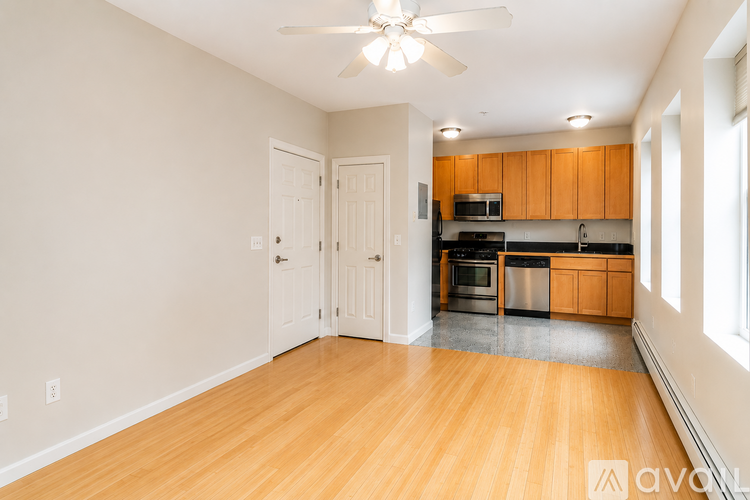 330 Summit Ave Studio Condo for Rent - Photo gallery 4