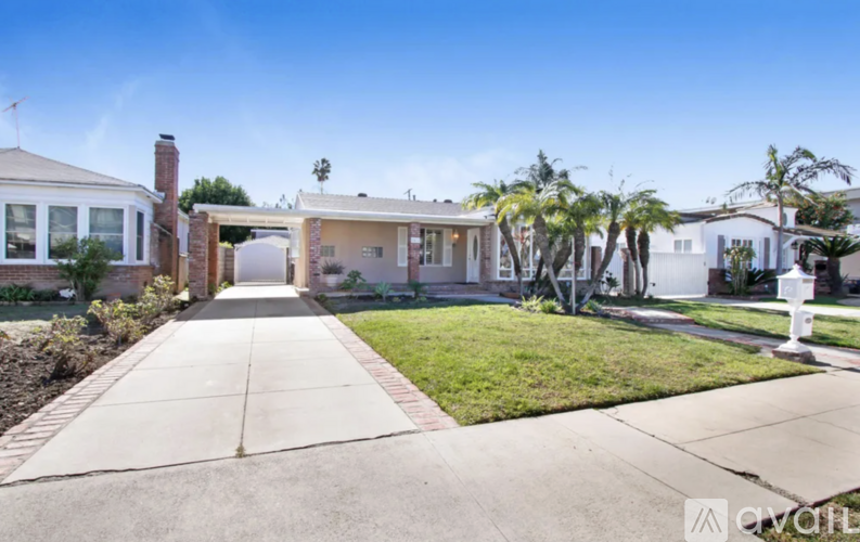 10832 Huston Street 4 Beds Single Family Home for Rent - Photo gallery 1