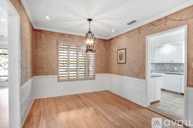 10832 Huston Street 4 Beds Single Family Home for Rent - Photo gallery 4