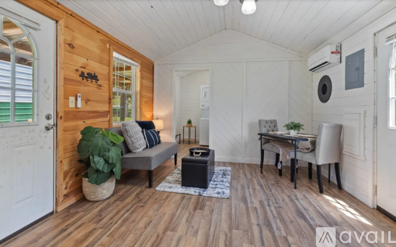 10931 Beechcraft Rd 1 Single Family Home for Rent - Photo gallery 1