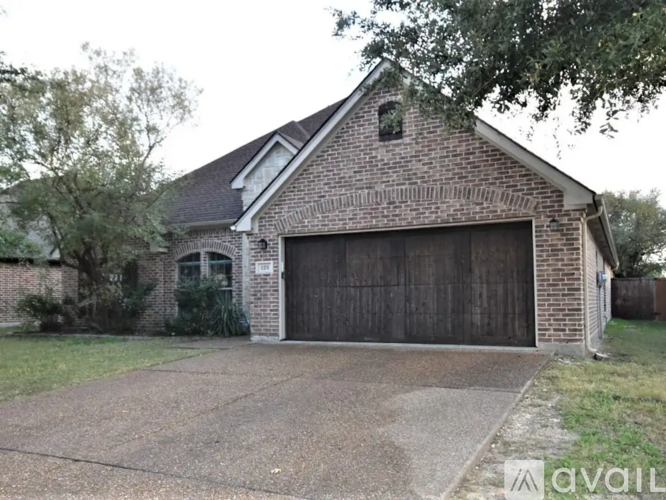 126 Muirfield Dr, 4 Beds Single Family Home for Rent - Photo gallery 1