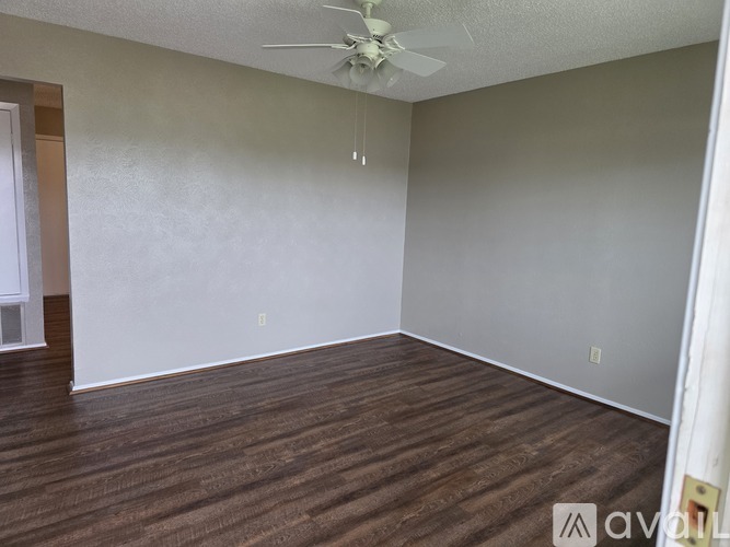 952 Taylor Drive 2 Beds Single Family Home for Rent - Photo gallery 5