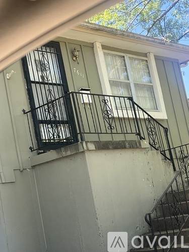 7611 East 52nd Street 3 Beds Single Family Home for Rent - Photo gallery 2