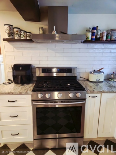 82 Court Street 2 Beds Single Family Home for Rent - Photo gallery 4