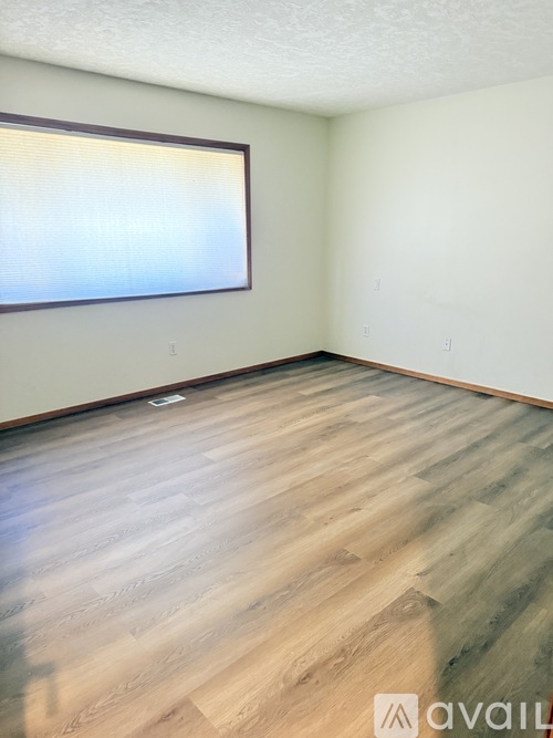 13918 Southeast Foster Road 4 Beds Apartment for Rent - Photo gallery 4
