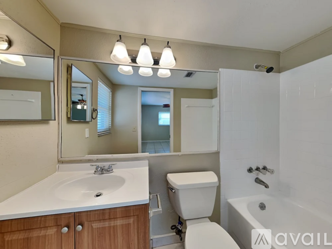 1381 Wildwood Ct 3 Beds Single Family Home for Rent - Photo gallery 2