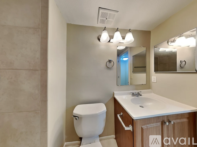 1381 Wildwood Ct 3 Beds Single Family Home for Rent - Photo gallery 3