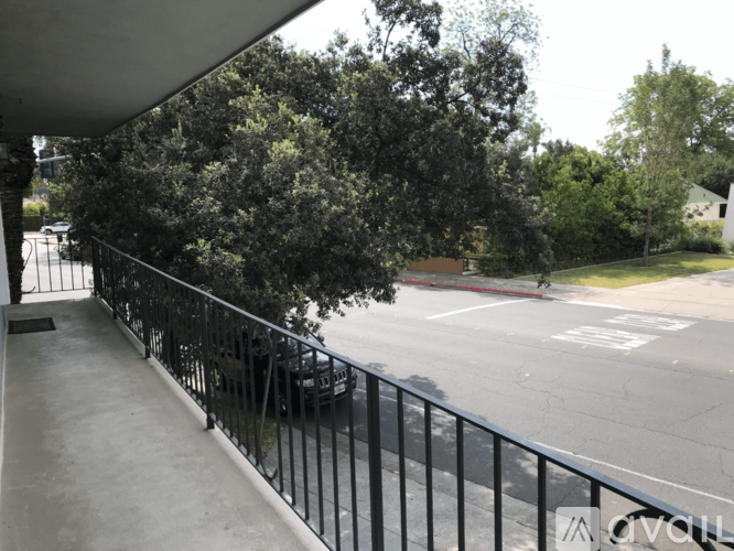 1361 E Del Mar Blvd 1 Apartment for Rent - Photo gallery 3