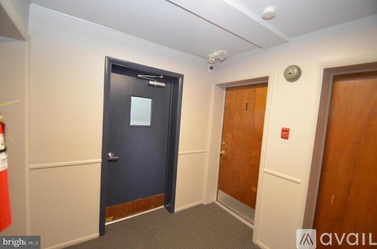 311 East 4th Street 2 Beds Apartment for Rent - Photo gallery 3