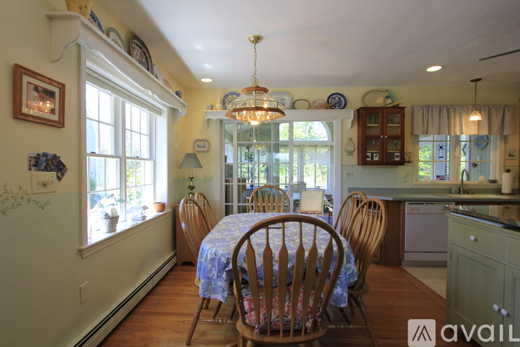 99 Wing Blvd W 3 Beds Single Family Home for Rent - Photo gallery 2
