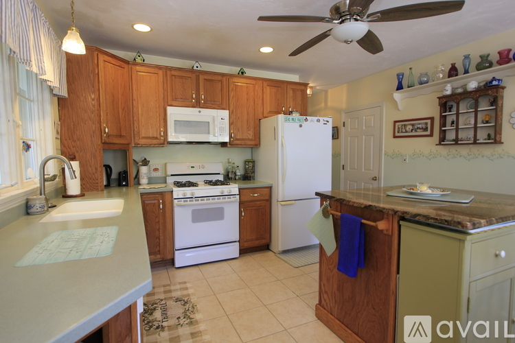 99 Wing Blvd W 3 Beds Single Family Home for Rent - Photo gallery 3