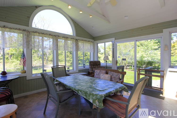 99 Wing Blvd W 3 Beds Single Family Home for Rent - Photo gallery 4