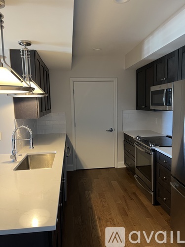 525 West Lafayette Boulevard 1 Single Family Home for Rent - Photo gallery 3