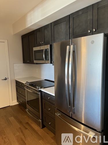 525 West Lafayette Boulevard 1 Single Family Home for Rent - Photo gallery 4