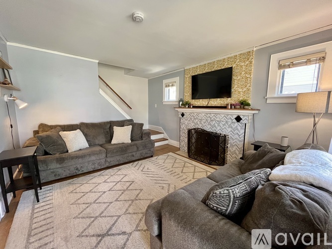 701 Park Avenue 2 Beds Single Family Home for Rent - Photo gallery 4