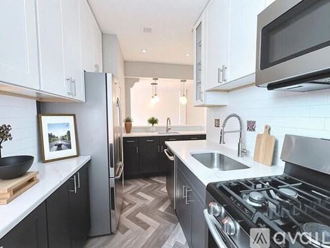 800 Grand Concourse 2 Beds Apartment for Rent