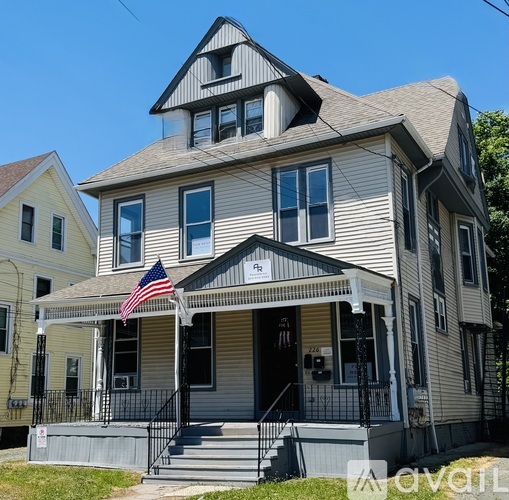 Sherman Ave 3 Beds Apartment for Rent - Photo gallery 2