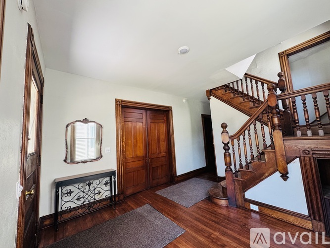 Sherman Ave 3 Beds Apartment for Rent - Photo gallery 3