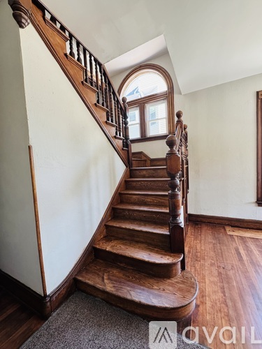 Sherman Ave 3 Beds Apartment for Rent - Photo gallery 4