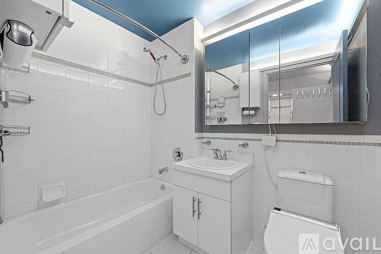 715 Fox St 1 Apartment for Rent - Photo gallery 1