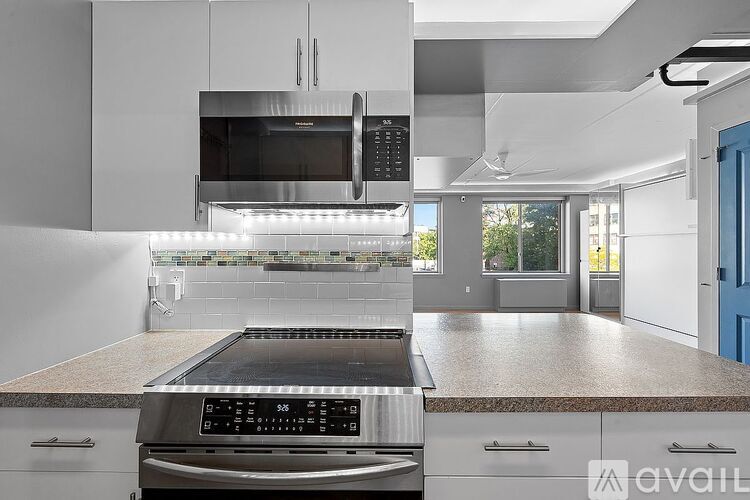 715 Fox St 1 Apartment for Rent - Photo gallery 5