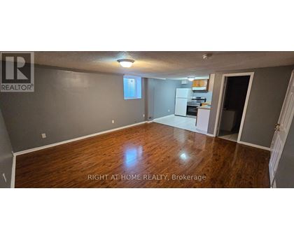 A brokerage office for Right at Home Realty.