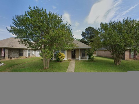 608 Sheila Blvd 3 Beds Apartment for Rent